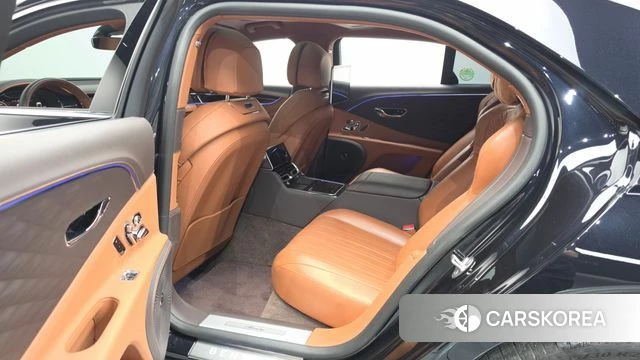 Bentley Flying Spur 3rd Generation 2023 Черный из Кореи, фото 3