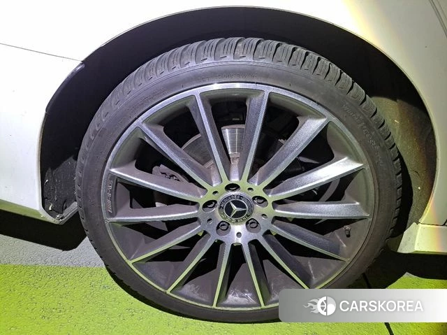 Mercedes-Benz E-Class W213 2020 Белый из Кореи, фото 3