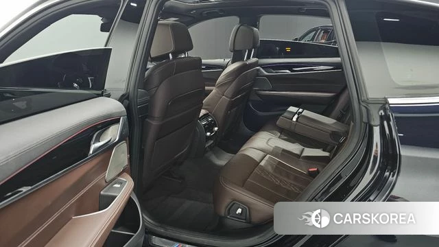 BMW 6 Series GT (G32) 2021 Черный из Кореи, фото 3