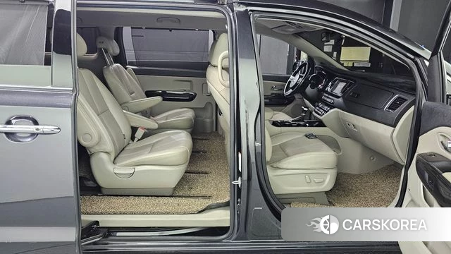 Kia The New Carnival 2019 Серый из Кореи, фото 3