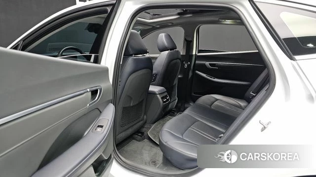 Hyundai Sonata D Edge Hybrid (DN8) 2023 Белый из Кореи, фото 3