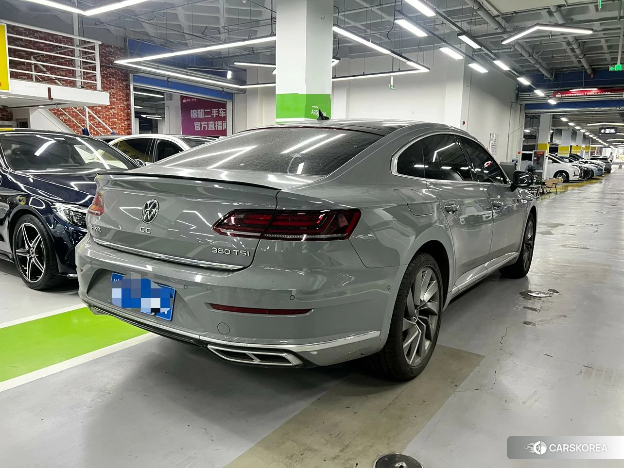 Volkswagen CC 2022 Темно-серый из Китая, фото 3