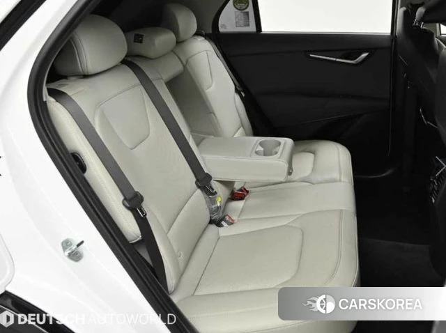 Kia Di Ol Nu Niro 2022 Белый из Кореи, фото 3