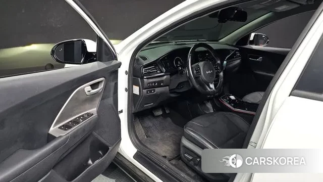 Kia Niro Plus 2022 Белый из Кореи, фото 3