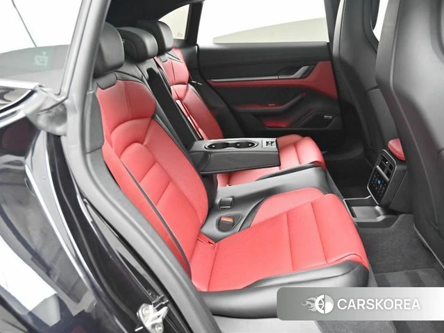 Porsche Taycan 2025 Черный из Кореи, фото 3