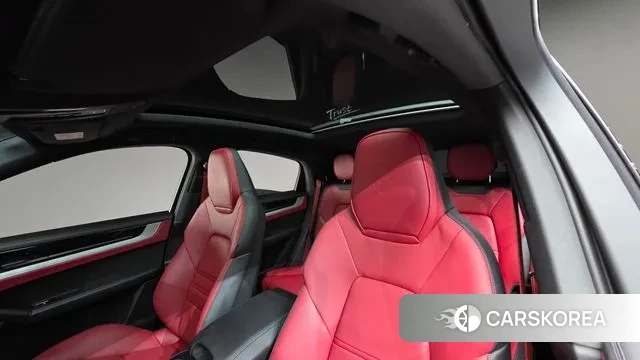 Porsche Cayenne (PO536) 2024 Белый из Кореи, фото 3