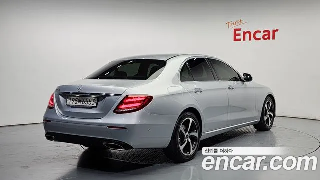 Mercedes-Benz E-Class W213 2019 Серебряный из Кореи, фото 3