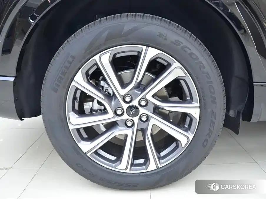 Ford Explorer 2025 Черный из Китая, фото 4