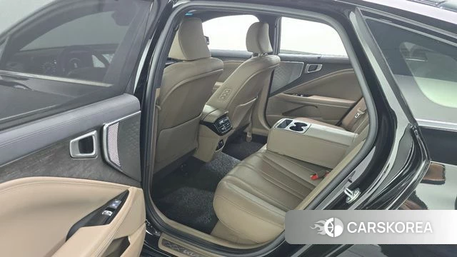 Kia K8 2024 Черный из Кореи, фото 3