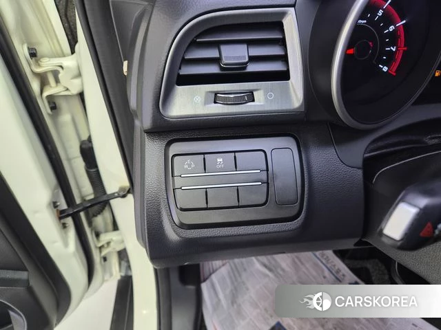 Ssangyong Tivoli Armor 2018 Жемчужный цвет из Кореи, фото 3