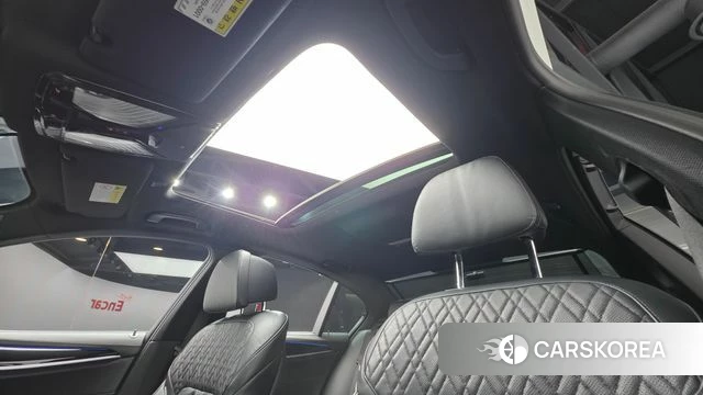 BMW 5 Series (G30) 2019 Белый из Кореи, фото 3
