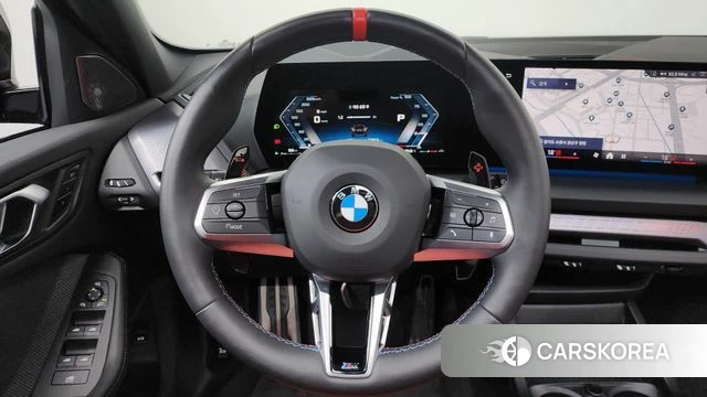 BMW 1 Series (F70) 2025 Черный из Кореи, фото 3