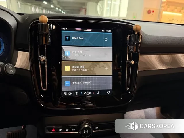 Volvo XC40 Richards 2024 Белый из Кореи, фото 3