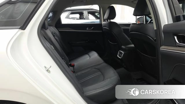 Kia K5 3rd generation 2022 Белый из Кореи, фото 3
