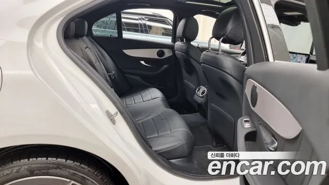 Mercedes-Benz C-Class W205 id 2706433 из Кореи 3
