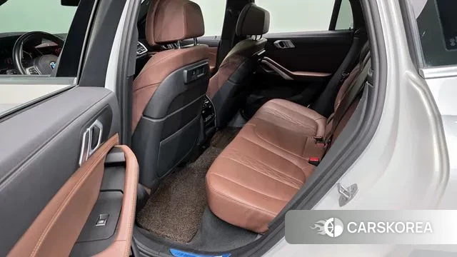 BMW X6 (G06) 2022 Белый из Кореи, фото 3