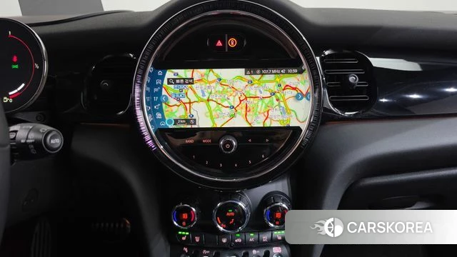 Mini Cooper S 2023 Белый из Кореи, фото 3