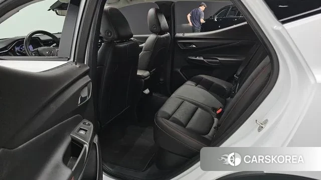 Chevrolet (GM Daewoo) Bolt EUV 2023 Белый из Кореи, фото 3