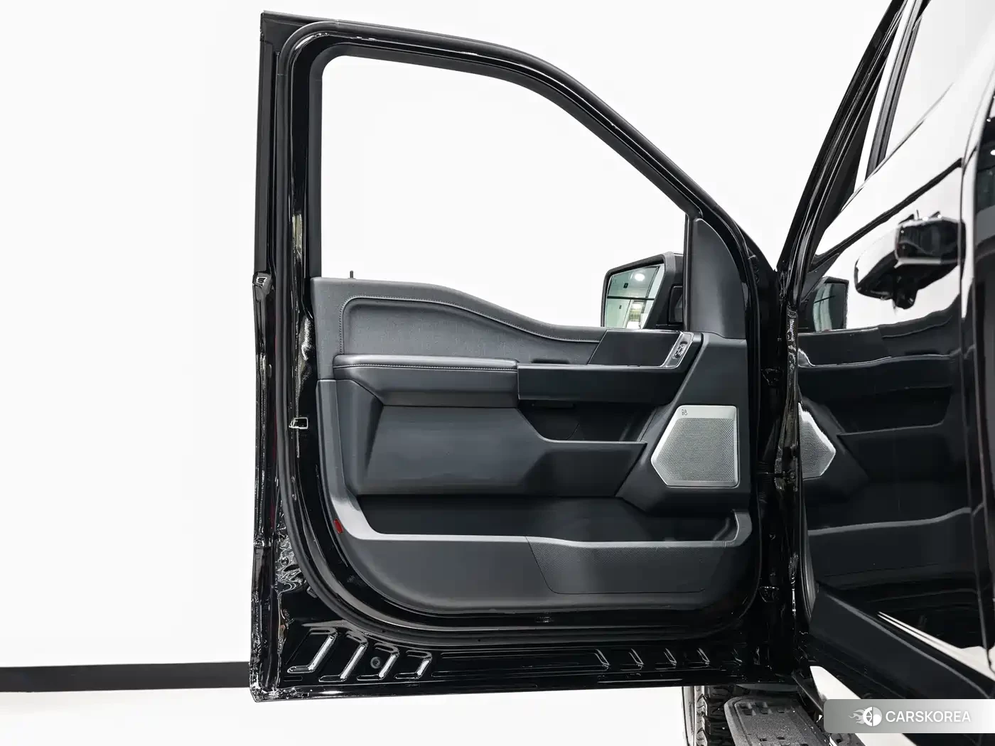 Ford F-150 Raptor 2025 Черный из Китая, фото 3