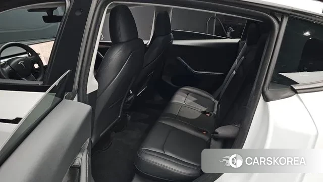 Tesla Model Y 2024 Белый из Кореи, фото 3