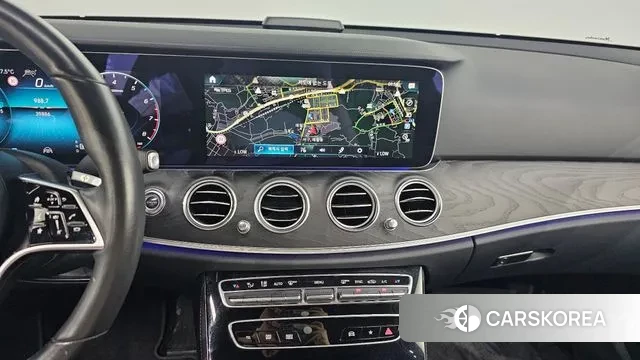 Mercedes-Benz E-Class W213 2022 Синий из Кореи, фото 3