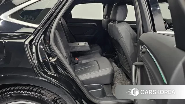 Audi Q3 (F3) 2020 Черный из Кореи, фото 3