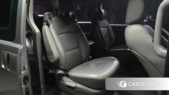 Hyundai The New Grand Starex 2018 Серебряный из Кореи, фото 3