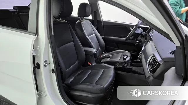 Kia Stonic 2019 Белый из Кореи, фото 3