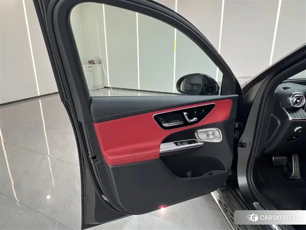 Mercedes-Benz GLC AMG 2025 Черный из Китая, фото 4