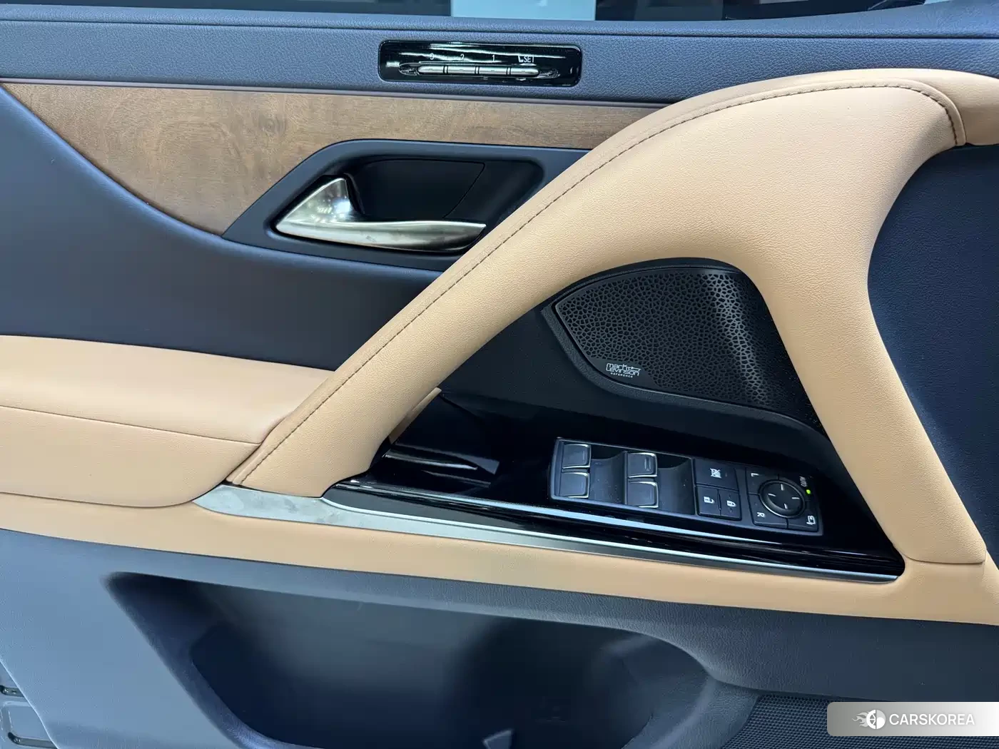 Lexus LX 2025 Черный из Китая, фото 3
