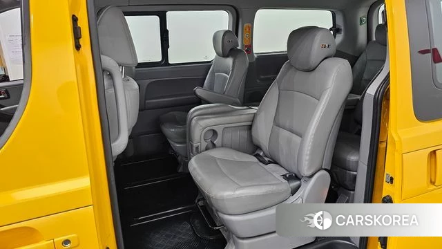 Hyundai The New Grand Starex 2018 Желтый из Кореи, фото 3