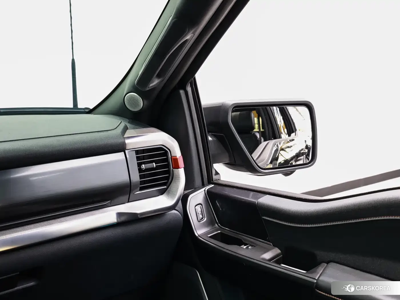Ford F-150 2023 Черный из Китая, фото 5