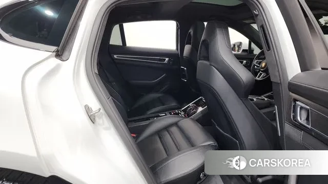 Porsche Panamera (971) 2019 Белый из Кореи, фото 3