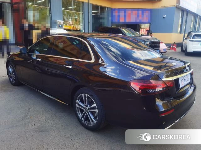 Mercedes-Benz E-class 2021 Черный из Китая, фото 3
