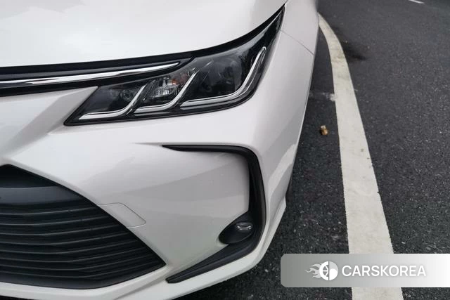 Toyota Corolla 2021 Белый из Китая, фото 3