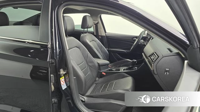 Volkswagen 7th Generation of Jetta 2021 Черный из Кореи, фото 3