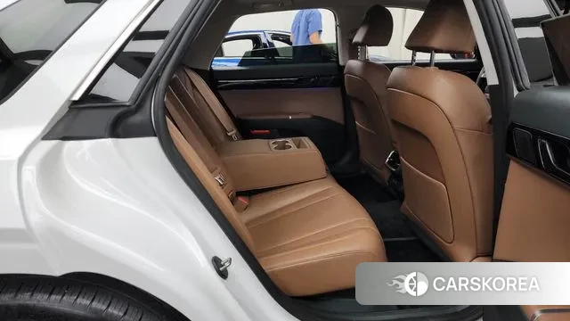 Hyundai Grandeur (GN7) 2023 Белый из Кореи, фото 3