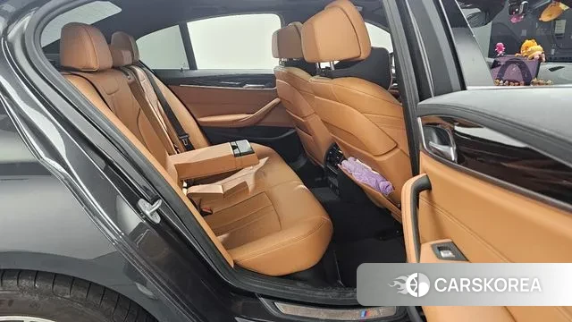 BMW 5 Series (G30) 2021 Черный из Кореи, фото 3