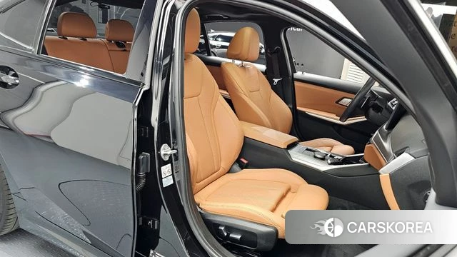 BMW 3 Series (G20) 2023 Черный из Кореи, фото 3