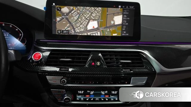 BMW 5 Series (G30) 2022 Белый из Кореи, фото 3