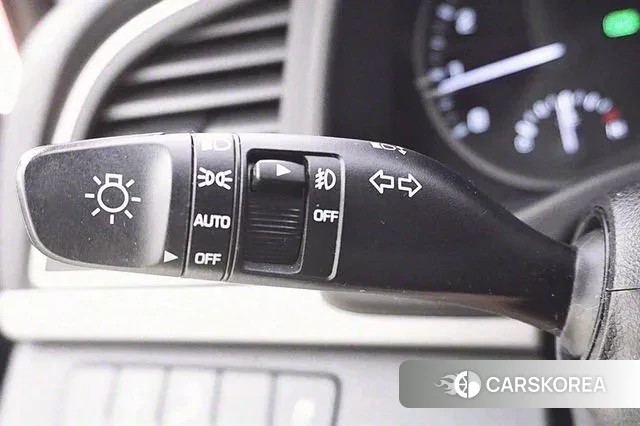 Hyundai Avante AD 2018 Серый из Кореи, фото 3