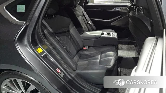 Genesis G80 2018 Серебристо-серый из Кореи, фото 3