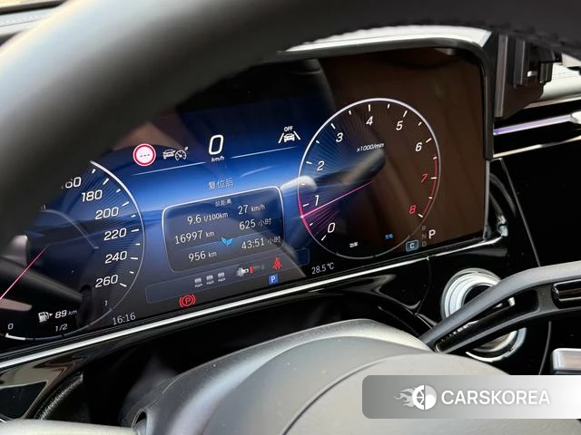Mercedes-Benz E-class 2025 Черный из Китая, фото 3
