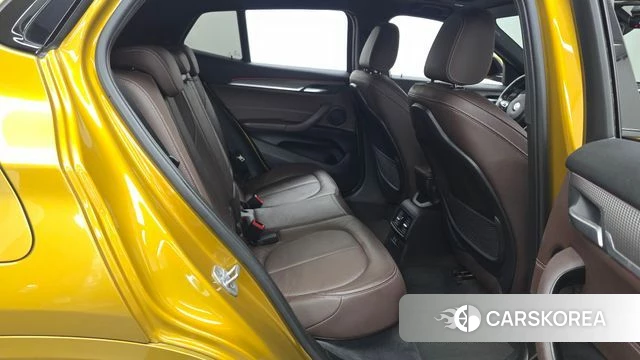BMW X2 (F39) 2021 Золотой из Кореи, фото 3