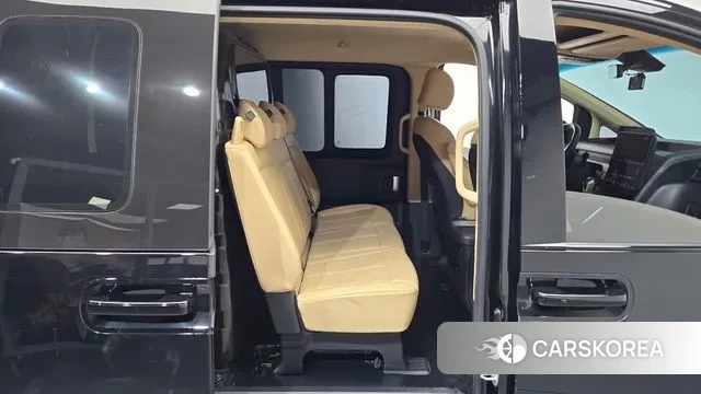 Hyundai Staria 2022 Черный из Кореи, фото 3