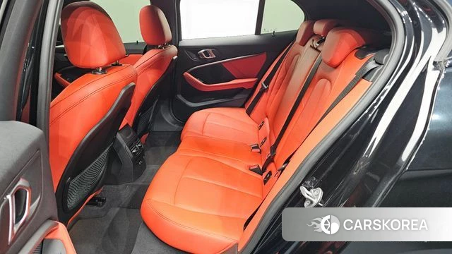 BMW 1 Series (F40) 2021 Черный из Кореи, фото 3