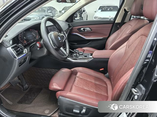 BMW 3 series 2022 Черный из Китая, фото 3