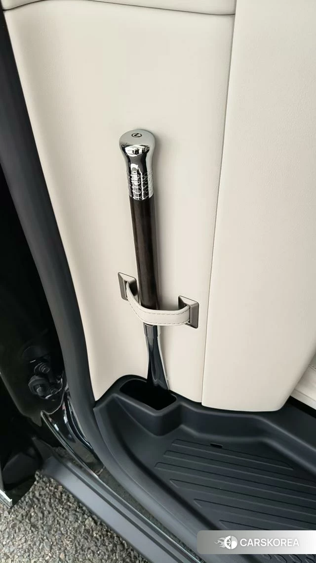 Lexus LM 2023 Черный из Китая, фото 3