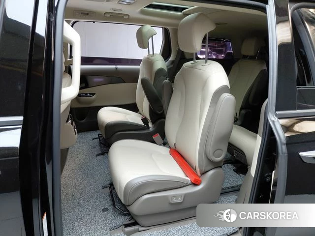 Kia Carnival 4th generation 2022 Черный из Кореи, фото 3
