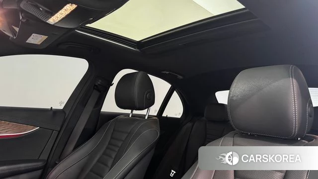 Mercedes-Benz E-Class W213 2021 Черный из Кореи, фото 3